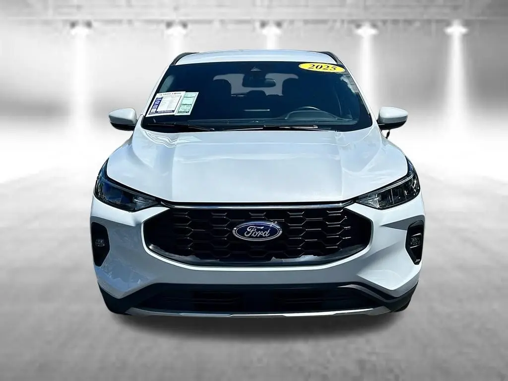 2025 Ford Escape - $19,497