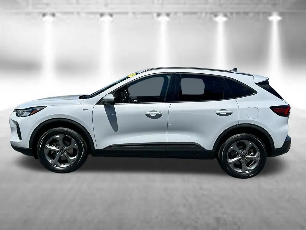 2025 Ford Escape - $19,497