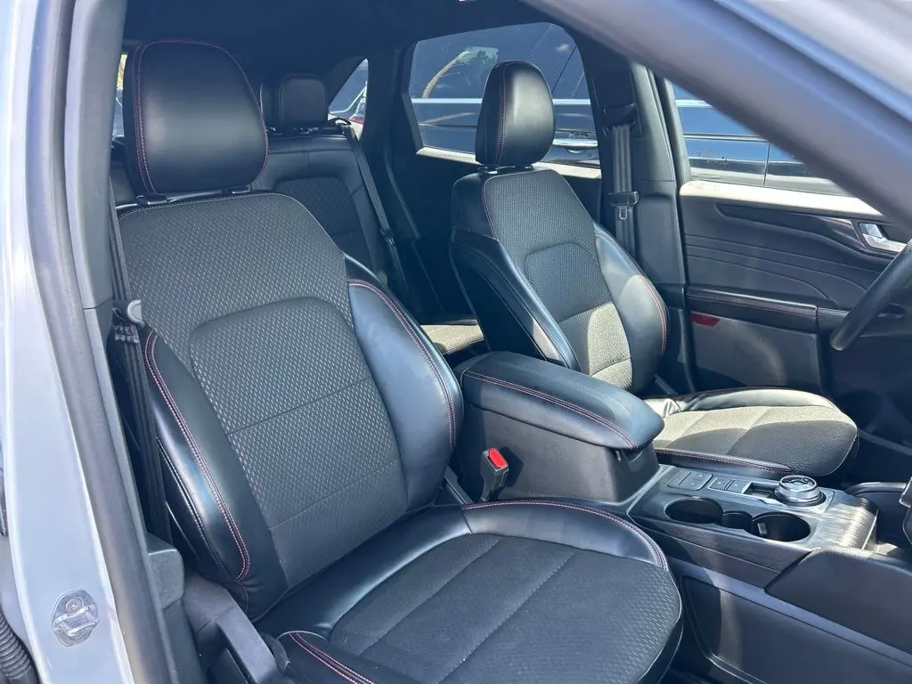 2025 Ford Escape - $19,497