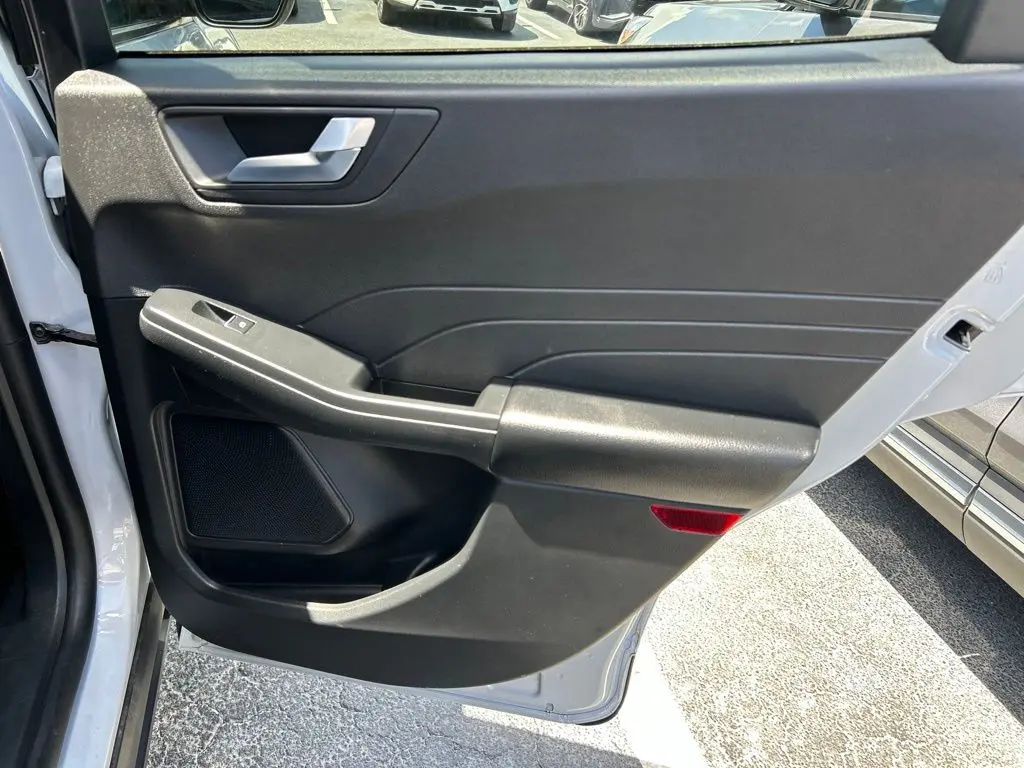 2025 Ford Escape - $19,497