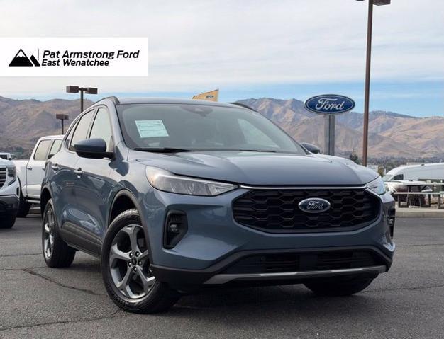 2025 Ford Escape - $24,900