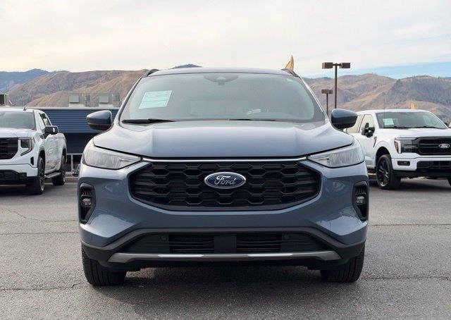 2025 Ford Escape - $24,900
