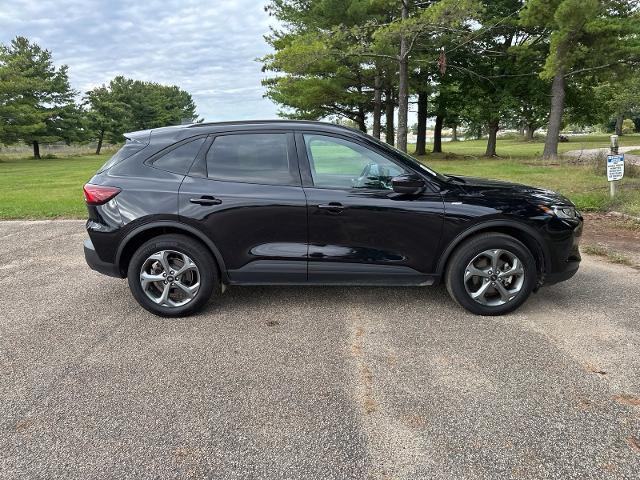 2025 Ford Escape - $22,500