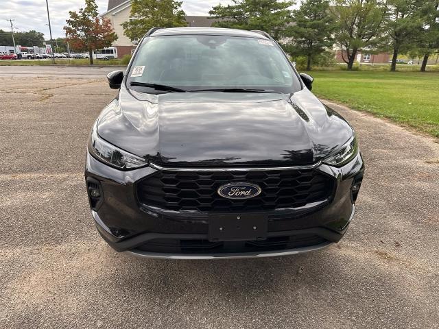 2025 Ford Escape - $22,500