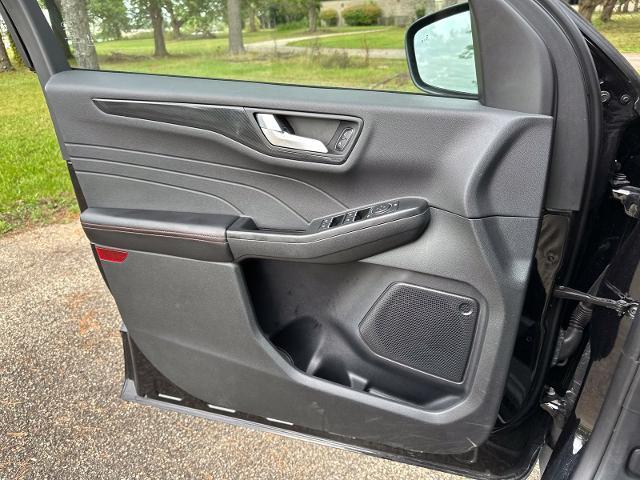 2025 Ford Escape - $22,500