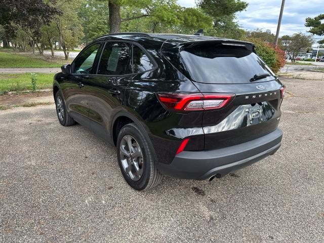 2025 Ford Escape - $22,500