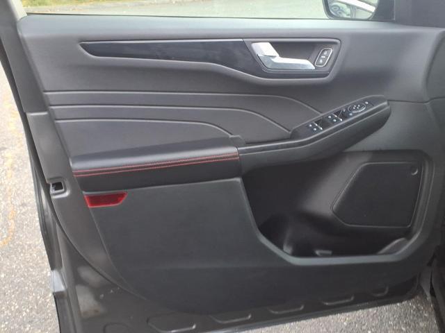 2025 Ford Escape - $25,995