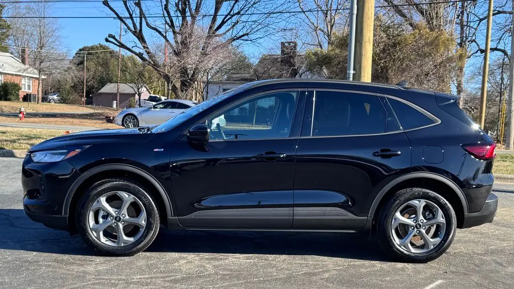 2025 Ford Escape ST-Line Select