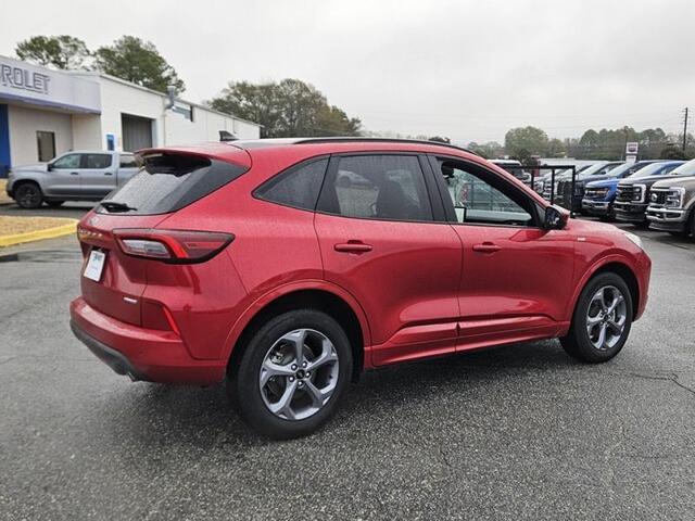 2023 Ford Escape - $27,518