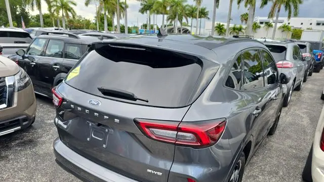 2023 Ford Escape ST-Line Select