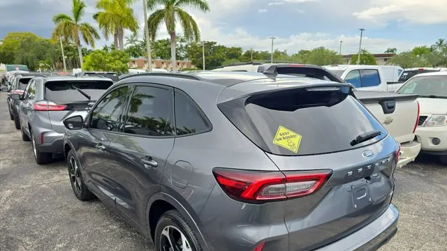 2023 Ford Escape ST-Line Select