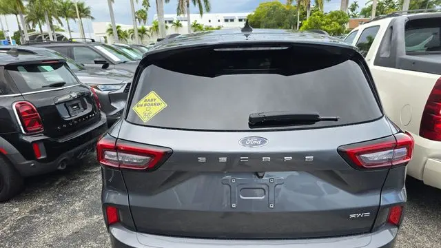 2023 Ford Escape ST-Line Select