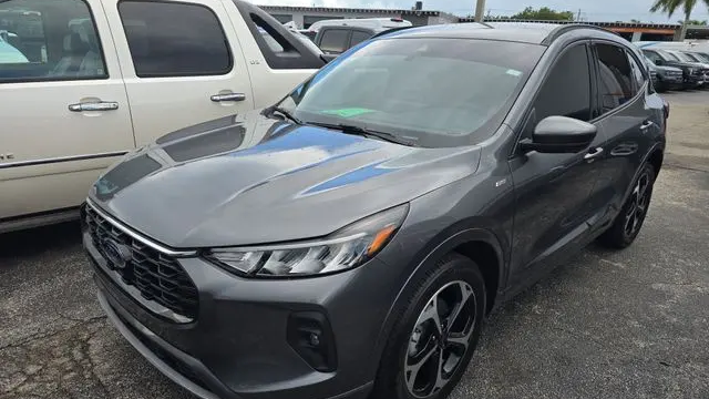 2023 Ford Escape ST-Line Select