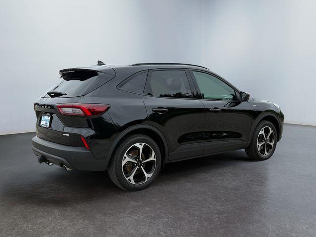 2025 Ford Escape - $27,015