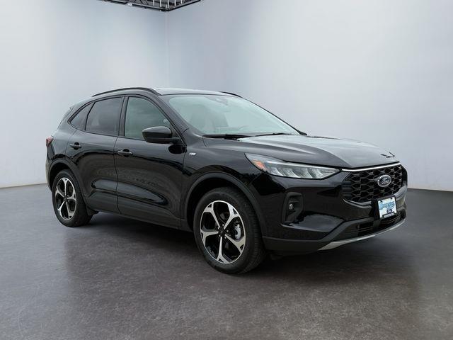 2025 Ford Escape - $27,015