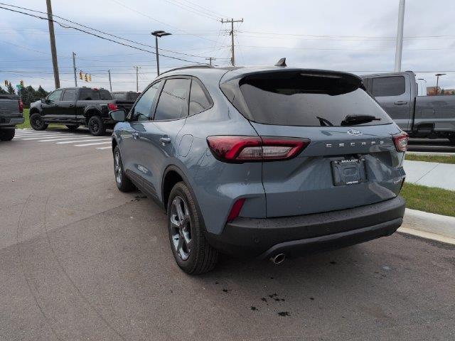 2025 Ford Escape - $25,304