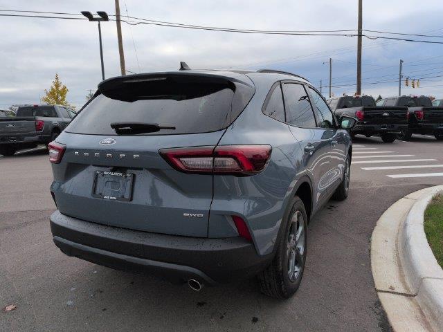 2025 Ford Escape - $25,304