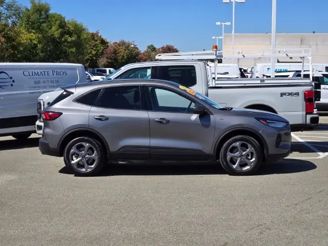 2025 Ford Escape - $22,772