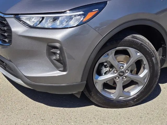 2025 Ford Escape - $22,772