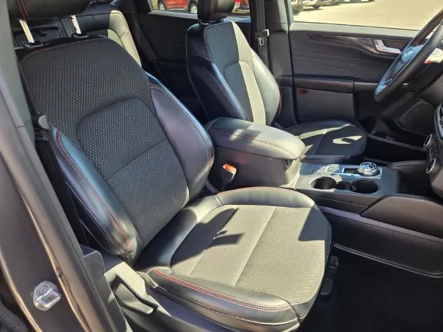 2025 Ford Escape - $22,772
