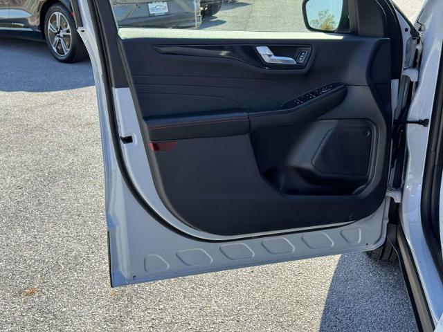 2025 Ford Escape - $22,600