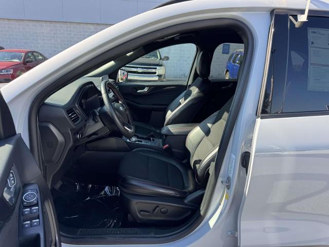 2025 Ford Escape - $22,600