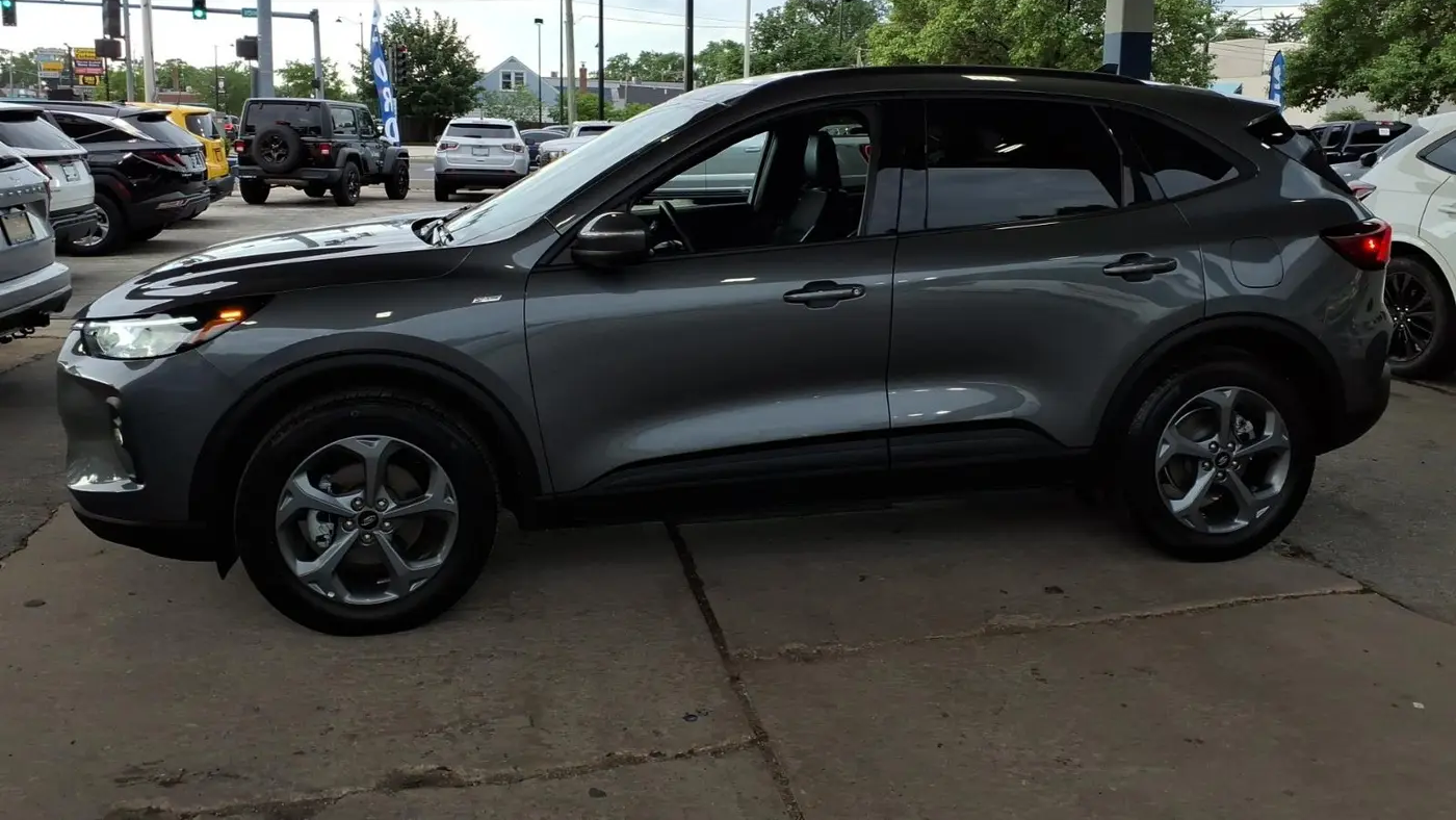 2025 Ford Escape ST-Line Select