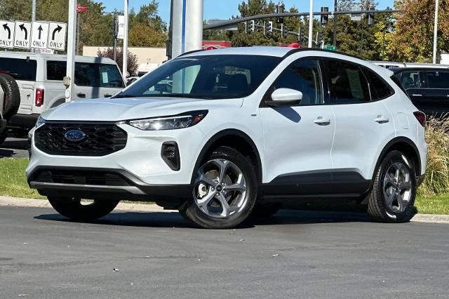2025 Ford Escape - $23,594