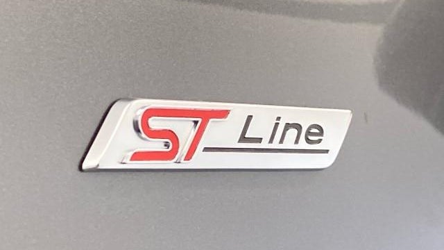 2025 Ford Escape ST-Line Select