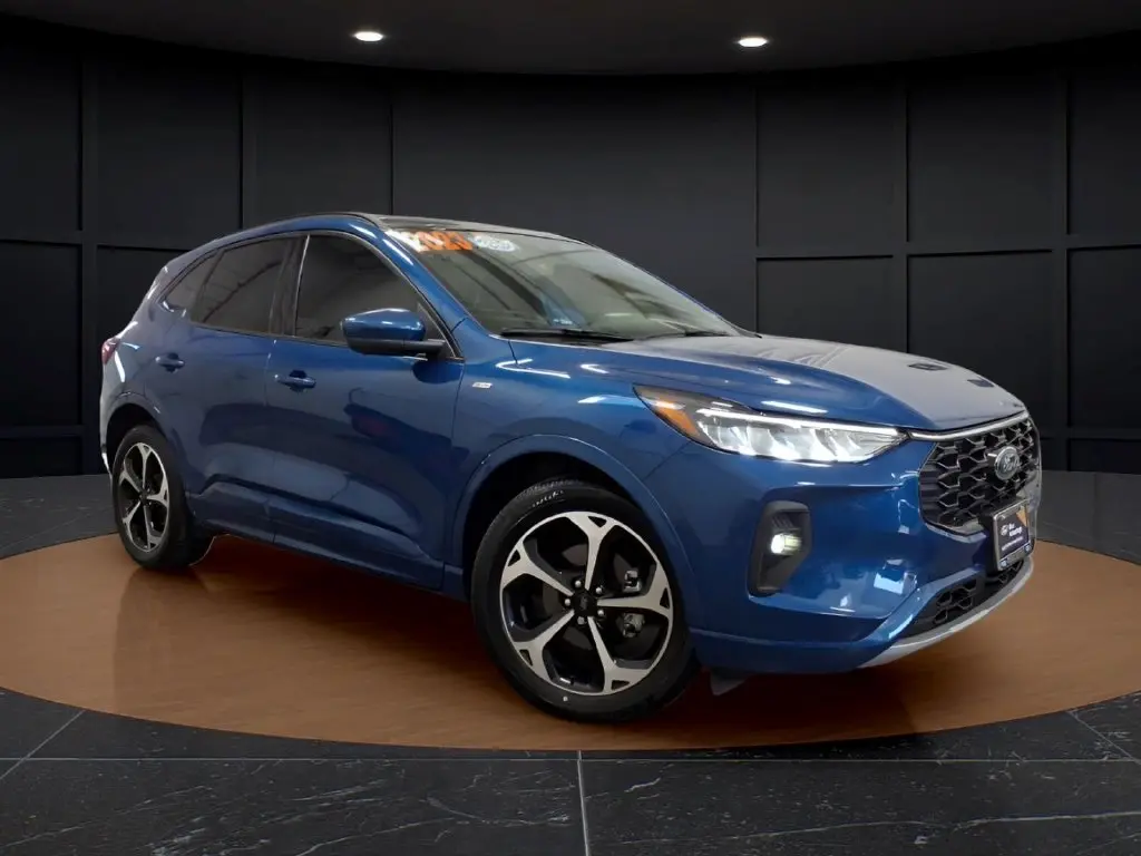 2023 Ford Escape - $23,495