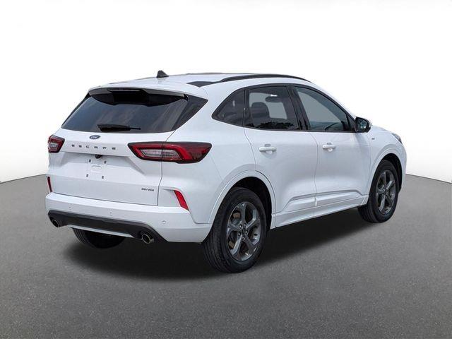 2023 Ford Escape - $27,700