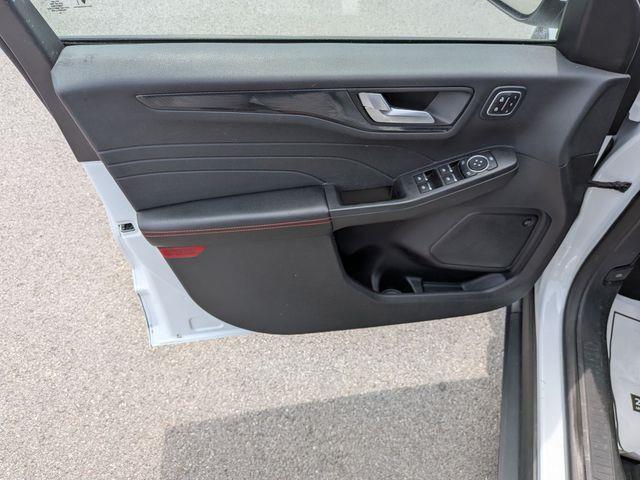 2023 Ford Escape - $27,700