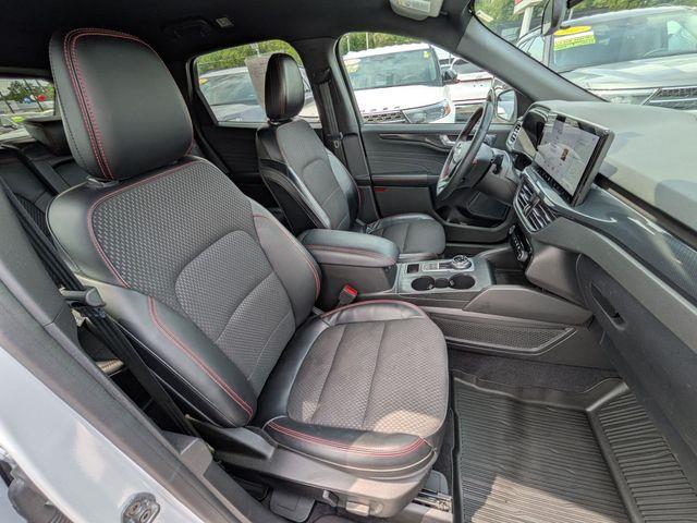 2023 Ford Escape - $27,700