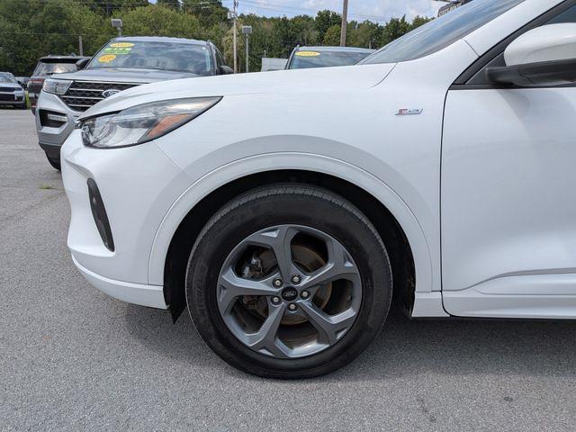 2023 Ford Escape - $27,700