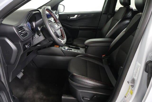 2025 Ford Escape - $23,400