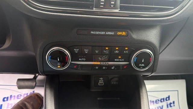 2025 Ford Escape ST-Line Select