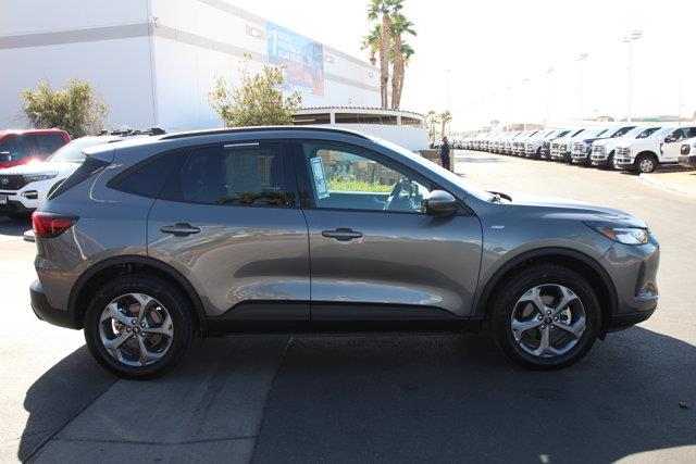 2025 Ford Escape - $22,901