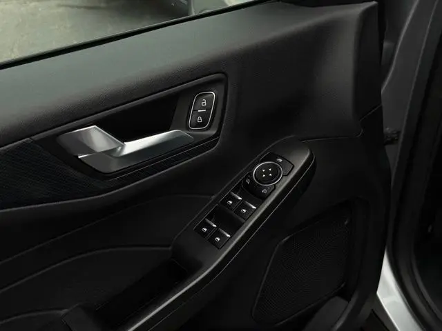 2023 Ford Escape - $19,000