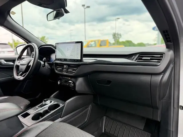 2023 Ford Escape - $19,000