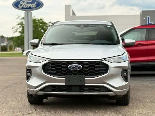 2023 Ford Escape - $19,000