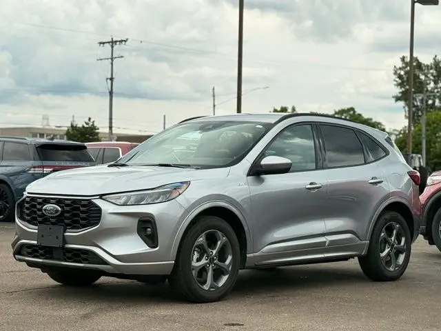 2023 Ford Escape - $19,000