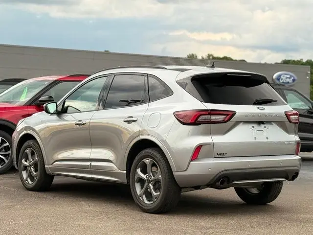 2023 Ford Escape - $19,000