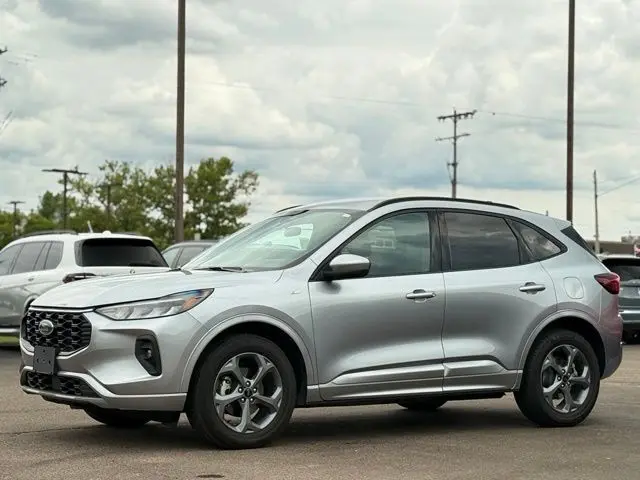 2023 Ford Escape - $19,000