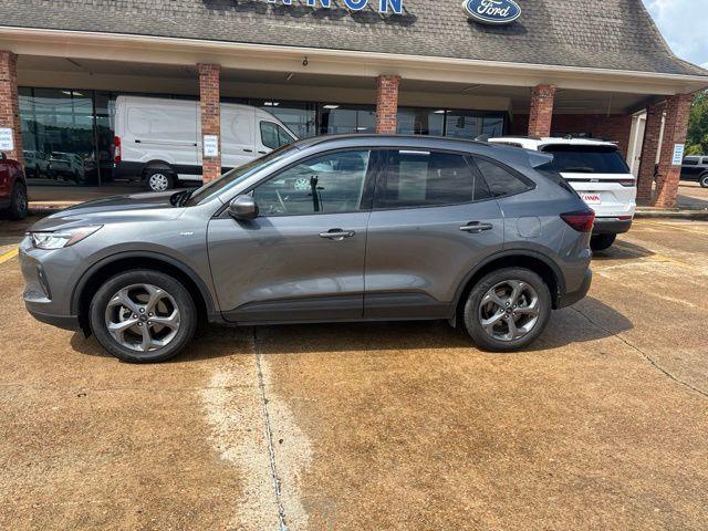 2025 Ford Escape - $25,425