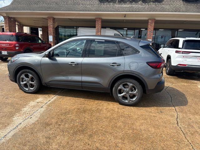 2025 Ford Escape - $25,425