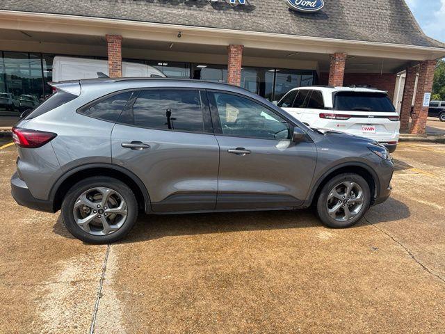 2025 Ford Escape - $25,425