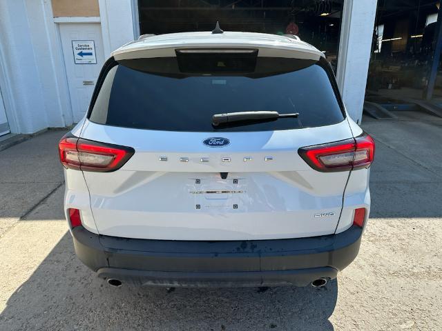 2025 Ford Escape - $25,900