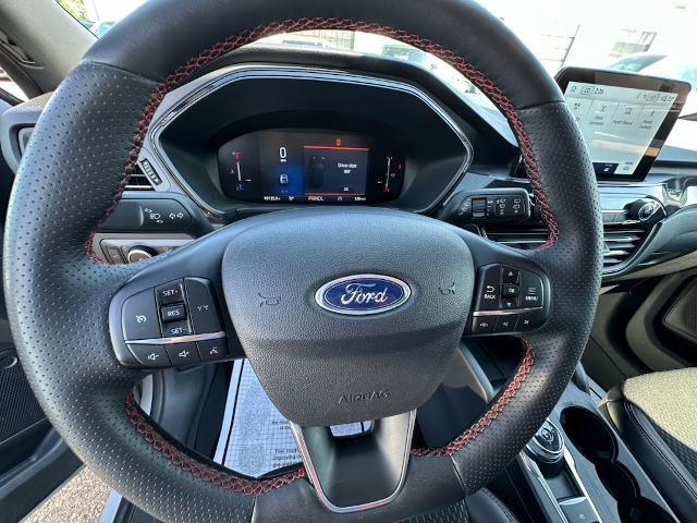 2025 Ford Escape - $25,900