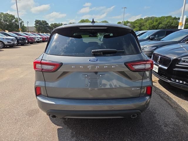2023 Ford Escape - $28,931