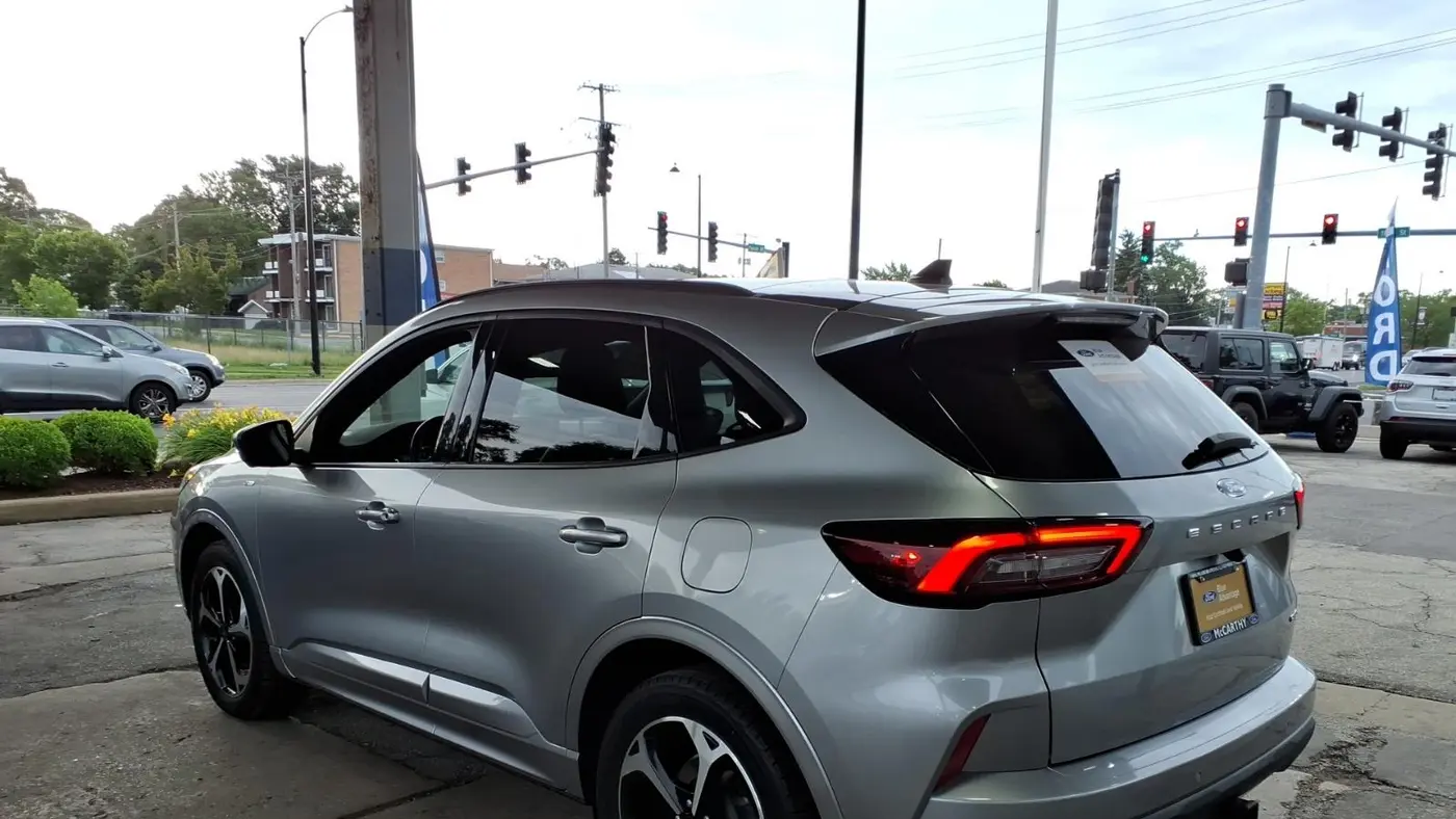 2023 Ford Escape ST-Line Select